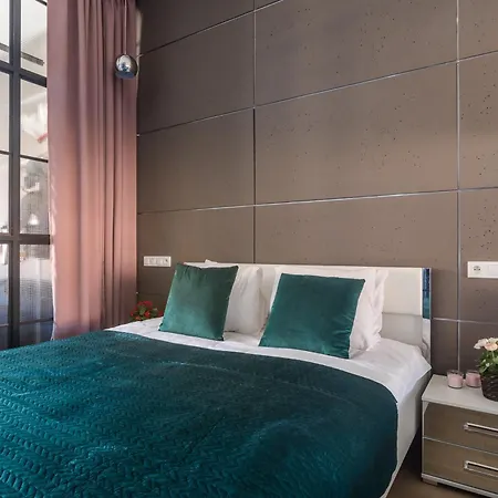 Lumina Loft Tymienieckiego With A View Of The Lake Lodz  Exterior photo